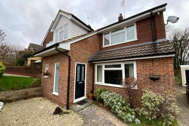 Thumbnail Semi-detached house to rent in Greenway, Chesham