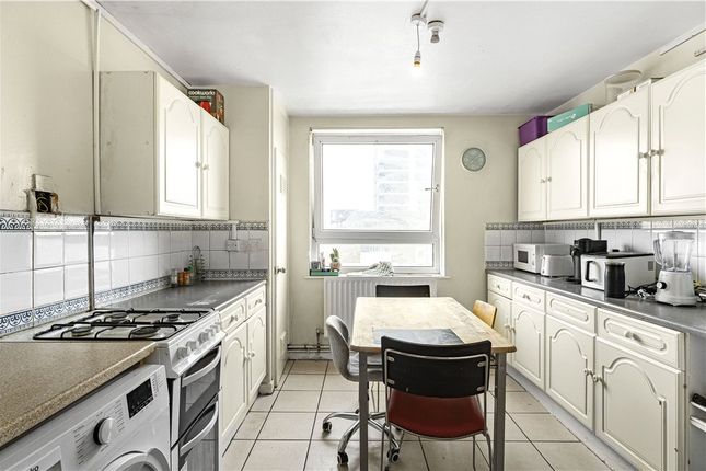 Flat 22, Corbiere House,, De Beauvoir Estate, London photo 2