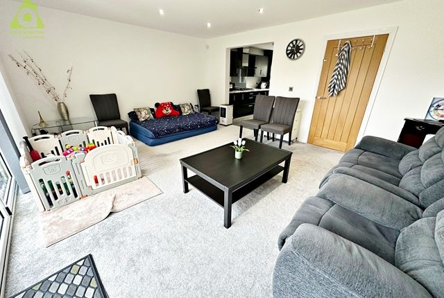 2, Pennine Mews Greater Manchester, Westhoughton photo 2