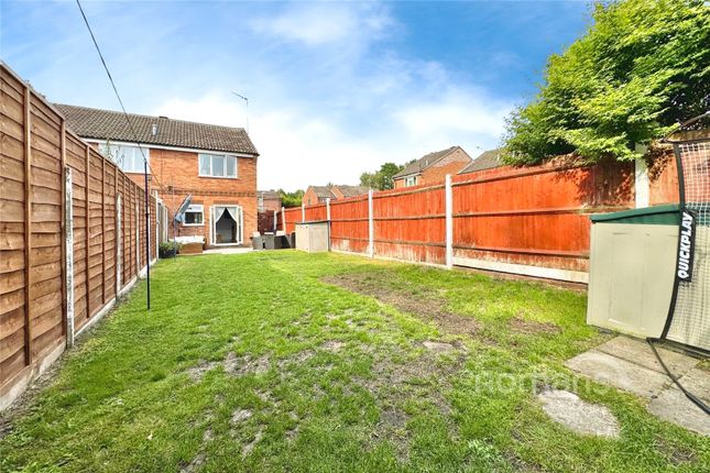 95, Isis Way, Berkshire photo 2