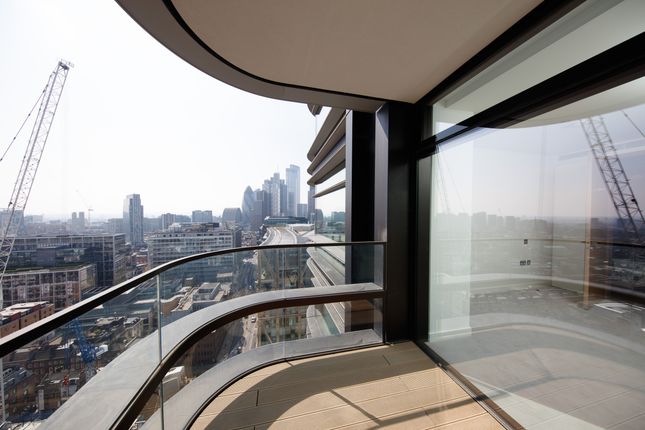 Flat for sale in .07 Principal Tower, London, London