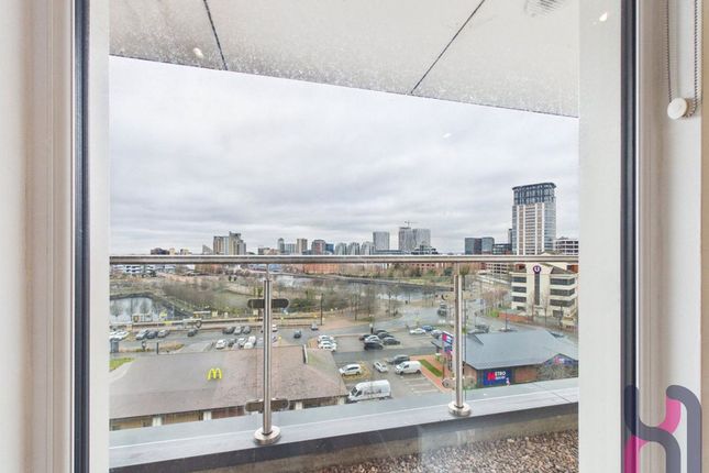 Apt 713, The Exchange, Salford photo 2