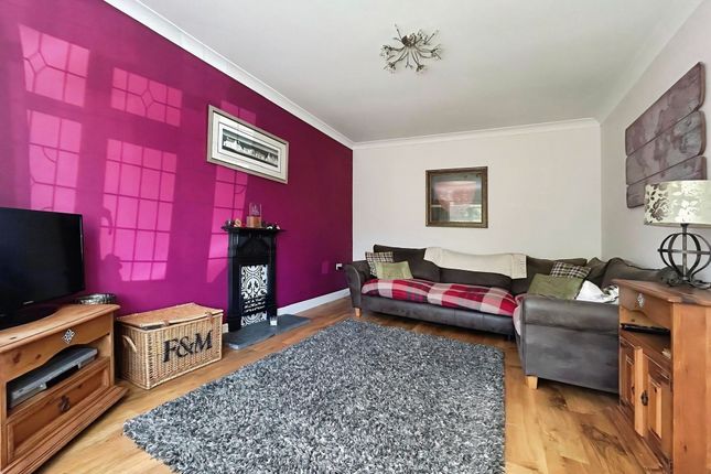 19 Pant Ardwyn, Bridgend photo 5