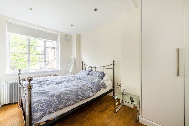St Petersburgh Place, Notting Hill Gate photo 4