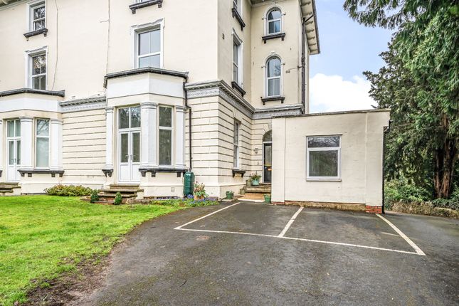 Flat for sale in Worcester Road, Malvern