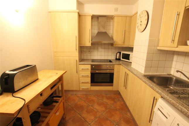 Room 2, 46 South Block,, 1A Belevedere Road, London photo 5