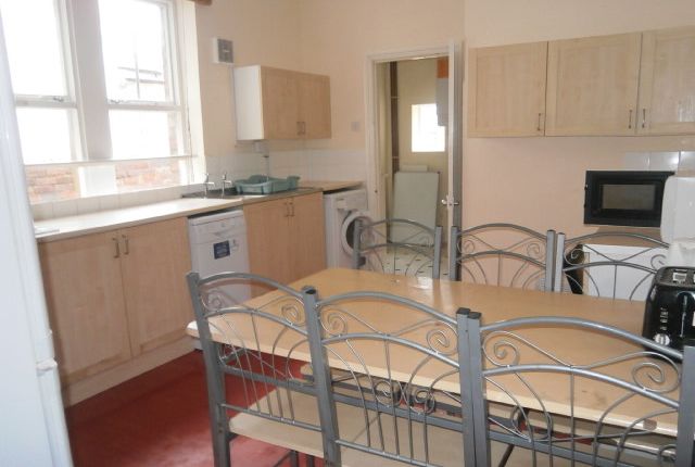 Thumbnail Town house to rent in Granville Gardens, Jesmond