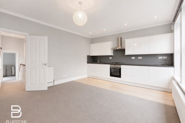 Copy Flat A, 23, Melbourne Road, Wallington photo 3