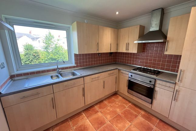 6 Eastland Place, Neath photo 2