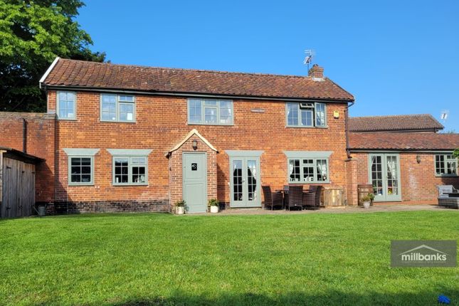 Link-detached house for sale in Edenside Drive, Attleborough, Norfolk