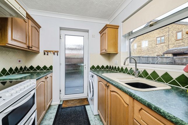 4, Violet Way, Peterborough photo 2