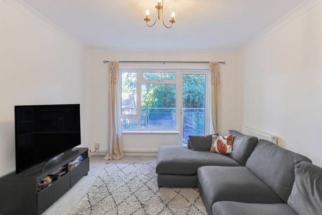 11 The Chantry, 18, Madeira Road, Bournemouth photo 2