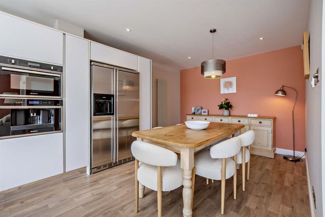10, Plantation Lane, Maidstone photo 4