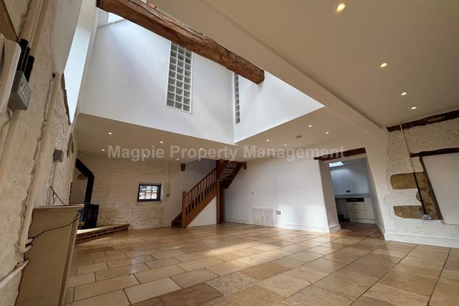 Goose Barn, Kilthorpe Grange, Barrowden Road, Stamford photo 3