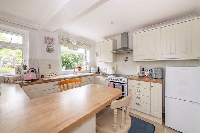 3, Regency Close, Uckfield photo 2