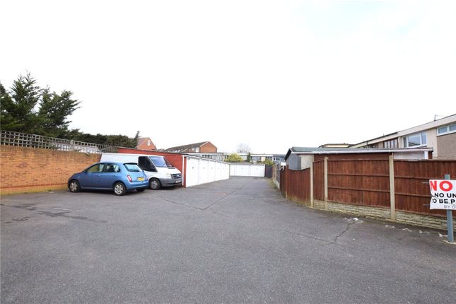 Garage, 20, Fern Court, Romford photo 3