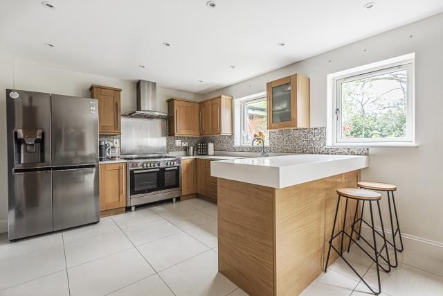29, Lysander Drive, Bracknell photo 4