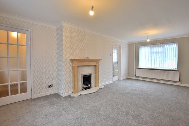 Chestnut Grove Chesterton Newcastle Under Lyme St5 3 Bedroom