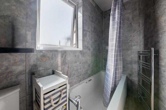 2A, Hortus Road, Southall photo 4