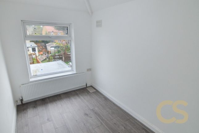 268, Green Street, Enfield photo 4