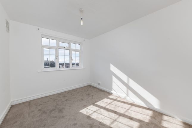Flat for sale in St James Road, Croydon