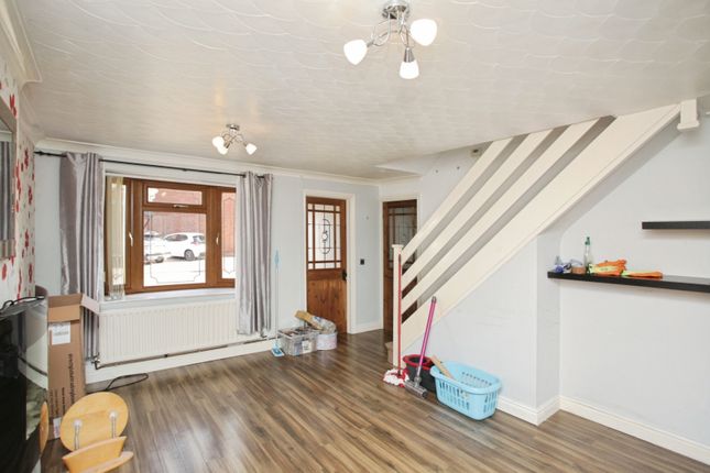 10, Wimbourne Close, Nuneaton photo 4