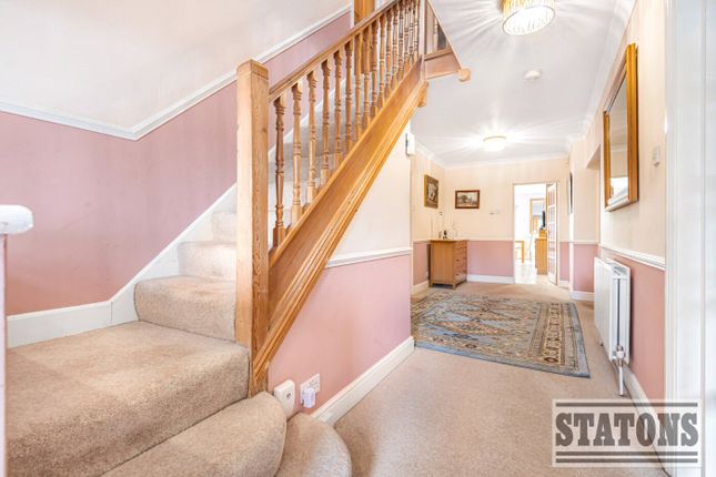 12, Williams Way, Hertfordshire photo 4