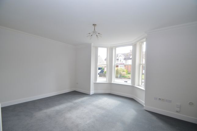 Thumbnail Flat for sale in College Road, Maidstone