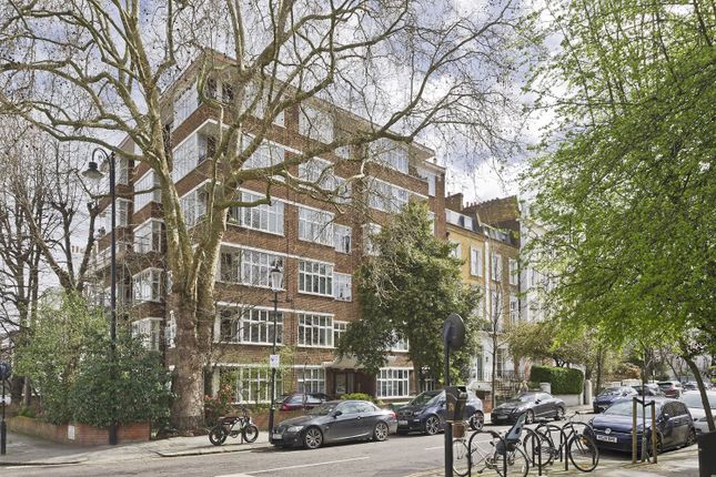 Flat for sale in Chepstow Court, Chepstow Crescent