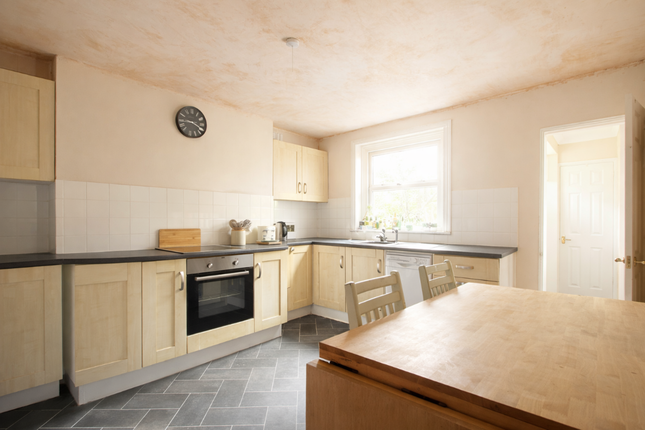 19 Crow Hill Road, Margate photo 3