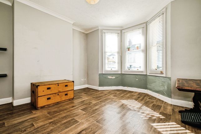 1-bed flat on Flat 2, 46, Grafton Road, Worthing, £150,000