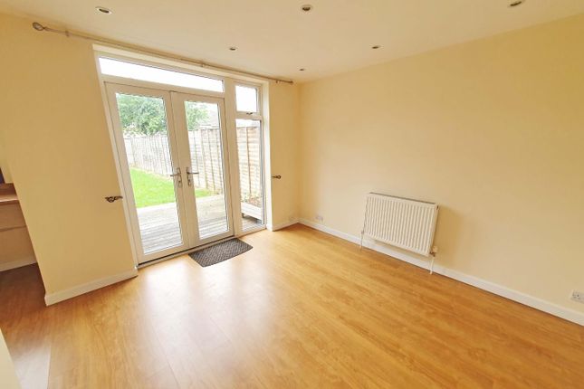 168, Addison Road, Rugby photo 3