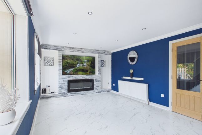 73, O'Hare, Alexandria, West Dunbartonshire photo 4