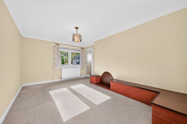 97, Durrockstock Road, Renfrewshire photo 2