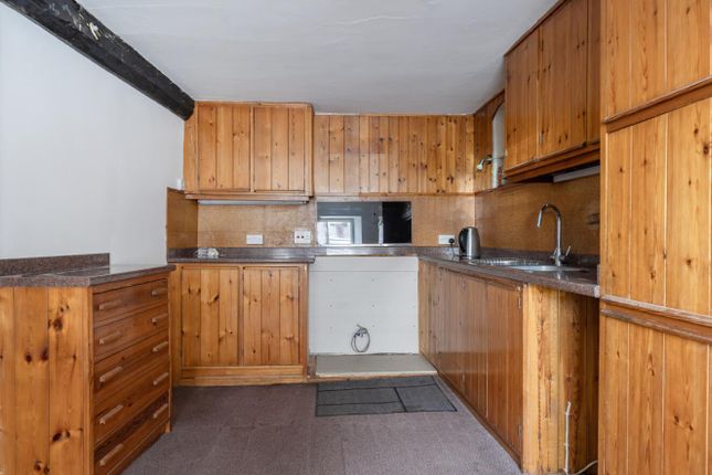 Old Castle House, 82, The Triangle, Malmesbury photo 5