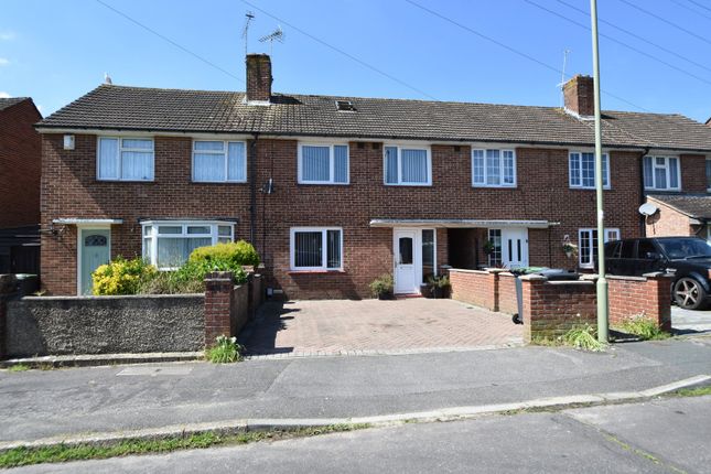Terraced house to rent in Bondfields Crescent, Havant, Hampshire