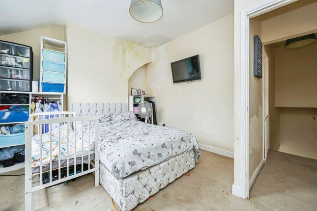 End terrace house for sale in Tilford Road, Newstead Village, Nottingham
