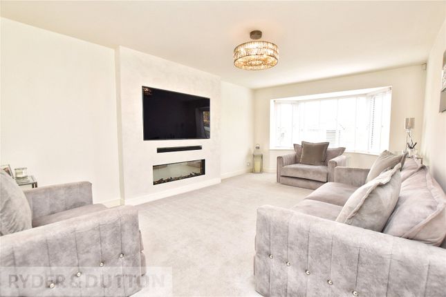 19, Wrenbury Drive, Rochdale photo 4