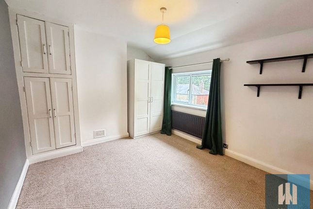 36, Manor Rise, Huddersfield photo 4