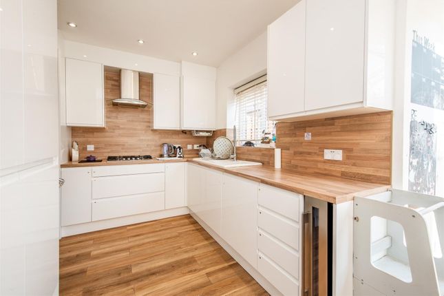 9, Manor Court, Preston photo 4