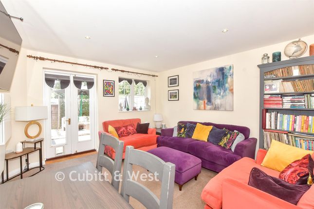 34, Penfolds Place, Arundel photo 3