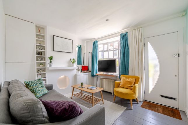 6, School Road, East Molesey photo 4