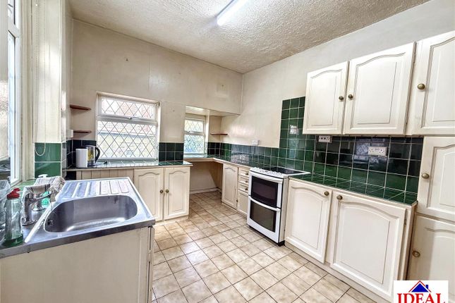 24, Wrightson Avenue, Warmsworth, Doncaster photo 2