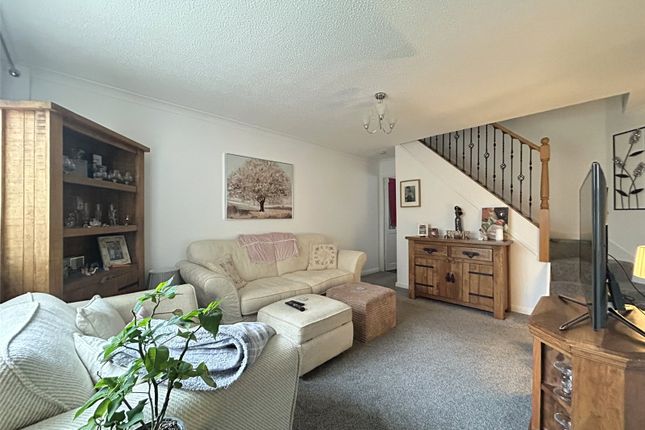 13, Langdon Close, Somerset photo 2