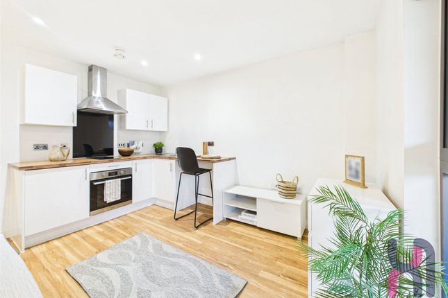 111B Manchester Waters, 3 Pomona Strand, Manchester photo 4
