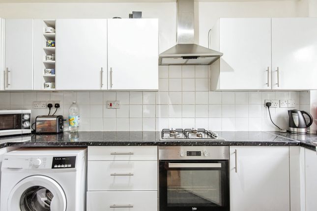 Flat for sale in Beachborough Road, Bromley