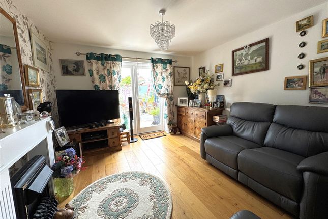 35, Stokes Mews, Newent photo 3