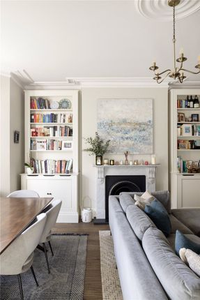 Flat 55, Harvard Court,, Honeybourne Road, London photo 4