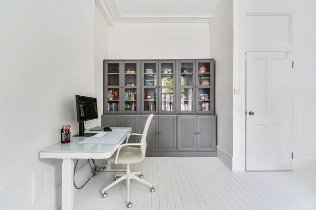 Flat 2, 42, Maple Road, Surbiton photo 4