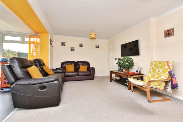 8, Frobisher Road, Devon photo 3